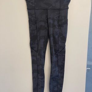 Lululemon leggings 25” mid rise